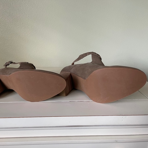 Via Spiga Taupe Bootie - Picture 3 of 11